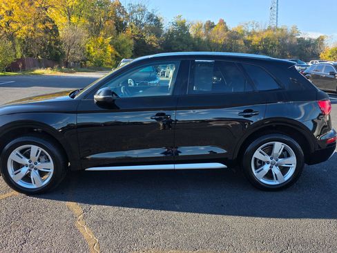 Used 2018 Audi Q5 2.0T Premium w/ Convenience Package image 3