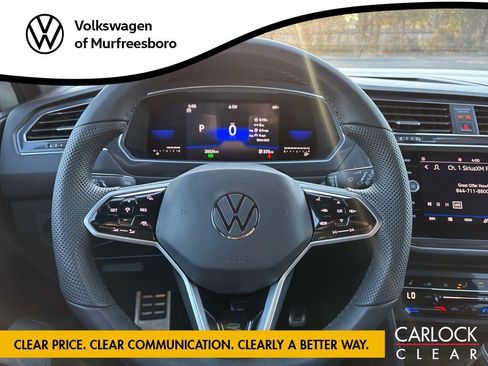 Used 2022 Volkswagen Tiguan SE R-Line image 18