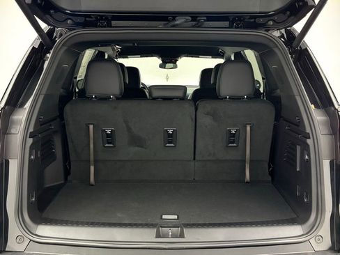 New 2025 GMC Acadia AT4 image 9