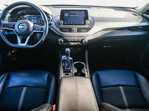 Used 2023 Nissan Altima 2.5 SR image 11