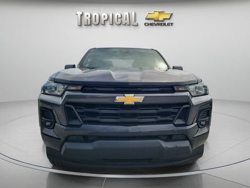 Used 2023 Chevrolet Colorado LT w/ LT Convenience Package AWD/4WD image 5
