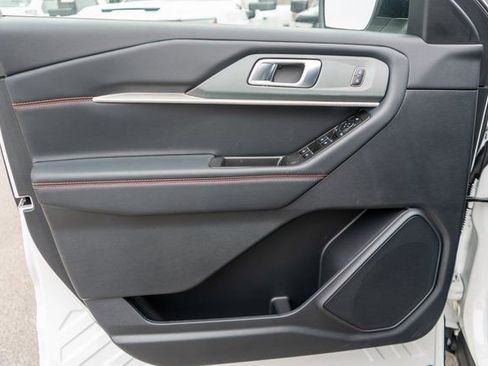 New 2026 Ford Explorer ST-Line w/ ST-Line Street Pack AWD/4WD image 12