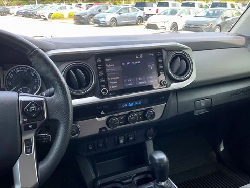 Used 2023 Toyota Tacoma SR5 w/ Technology Package image 7