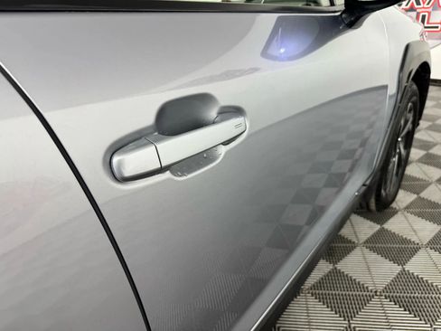 Used 2024 Subaru Crosstrek 2.0i Premium image 33