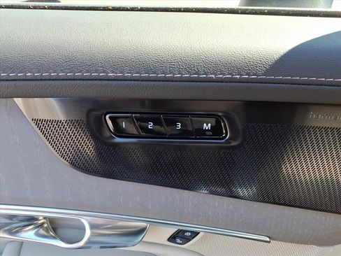 New 2026 Volvo XC90 T8 Ultra w/ Protection Package Premier image 13