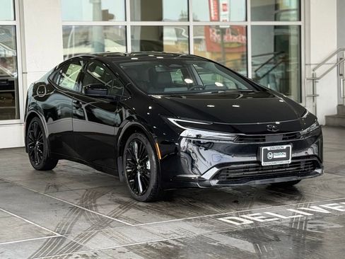 New 2026 Toyota Prius Plug-In Hybrid image 6