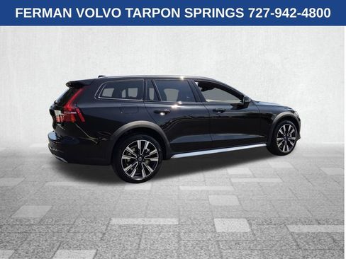 New 2026 Volvo V60 B5 Cross Country Ultra AWD/4WD image 9