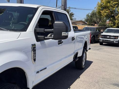 Used 2019 Ford F250 XLT AWD/4WD image 9
