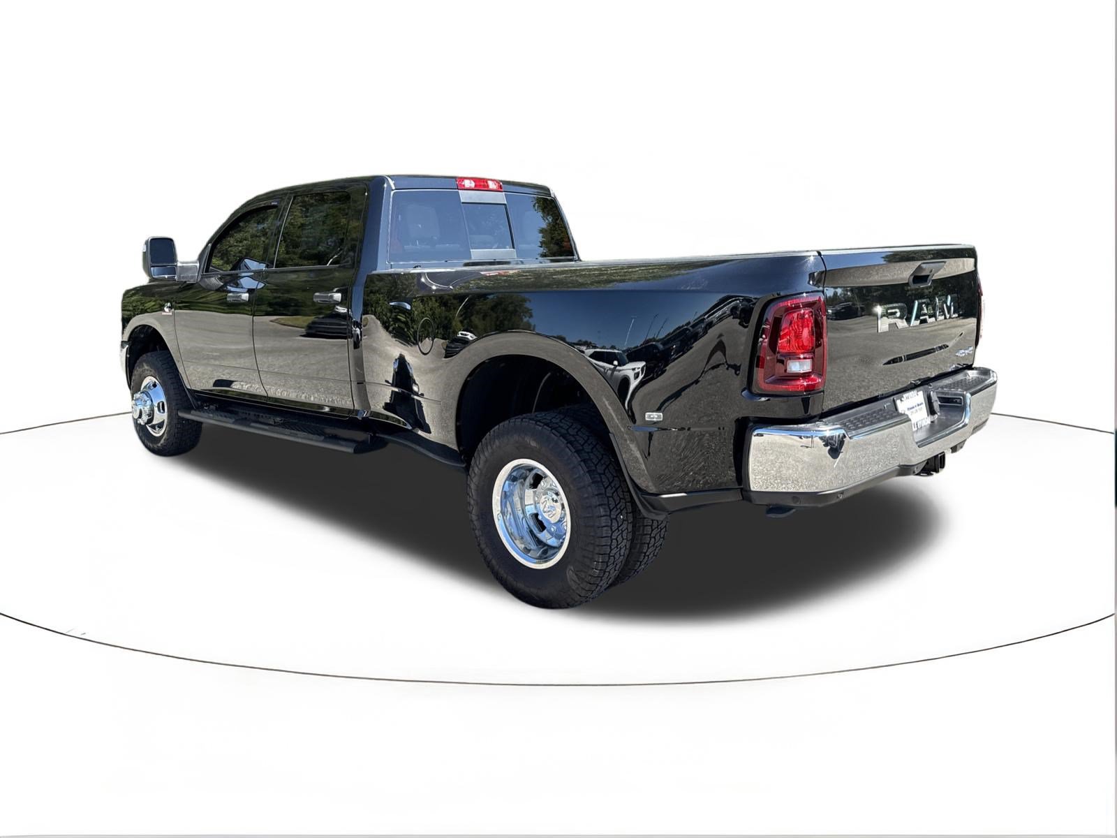 Used 2026 RAM 3500 Tradesman AWD/4WD image 5
