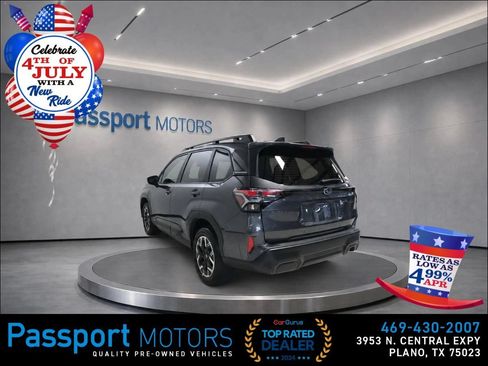 Used 2025 Subaru Forester AWD/4WD image 3