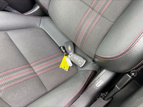 Used 2024 Chevrolet Equinox RS FWD image 14