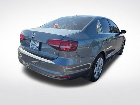 Used 2017 Volkswagen Jetta S FWD image 4