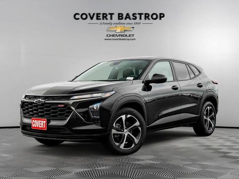 Used 2025 Chevrolet Trax RS w/ Driver Confidence Package FWD image 1