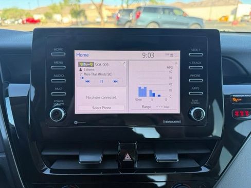 Used 2022 Toyota Camry SE w/ Carpet Mat Package (TMS) FWD image 22