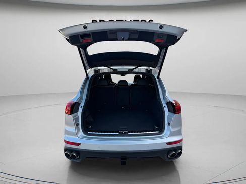 Used 2016 Porsche Cayenne S AWD/4WD image 20