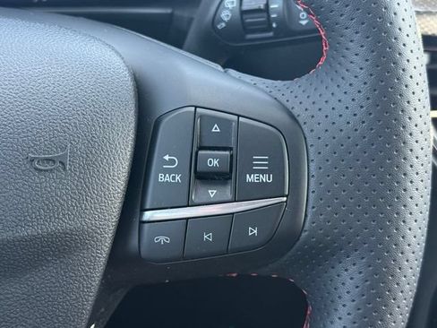 Certified 2024 Ford Escape ST-Line w/ Tech Pack #1 AWD/4WD image 18