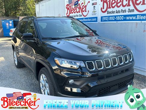 New 2025 Jeep Compass Latitude w/ Convenience Group image 1
