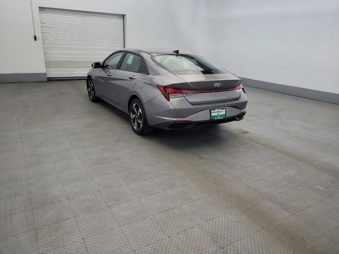 Used 2023 Hyundai Elantra SEL w/ Convenience Package FWD image 5