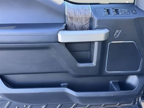 Used 2017 Ford F350 Lariat image 44