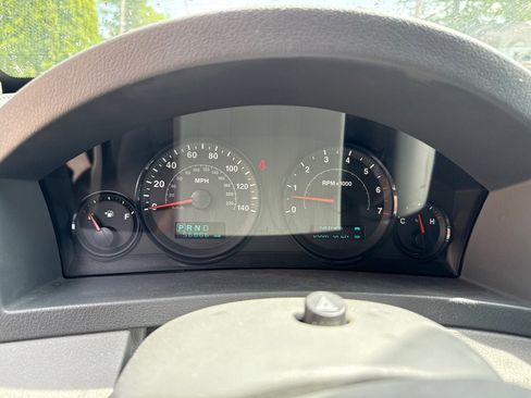 Used 2006 Jeep Grand Cherokee Laredo AWD/4WD image 15