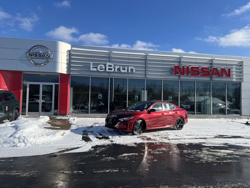 Certified 2024 Nissan Sentra SR w/ SR Premium Package image 1