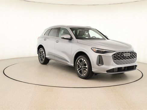 New 2025 Audi Q5 Premium Plus image 10