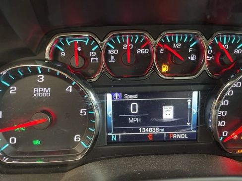 Used 2019 Chevrolet Tahoe LT image 11