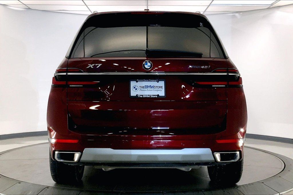 Used 2026 BMW X7 xDrive40i w/ Premium Package AWD/4WD image 3