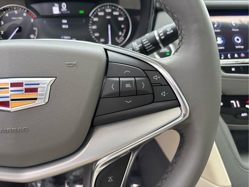 Used 2024 Cadillac XT5 Premium Luxury AWD/4WD image 28