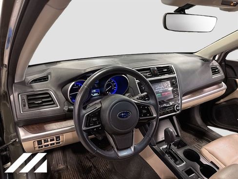 Used 2018 Subaru Outback 2.5i Limited AWD/4WD image 25