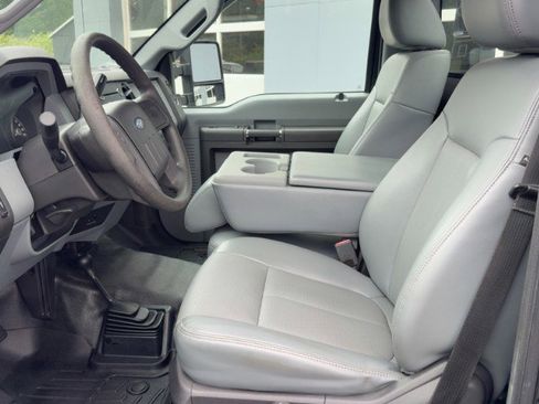 Used 2014 Ford F250 XL w/ Power Equipment Group AWD/4WD image 10