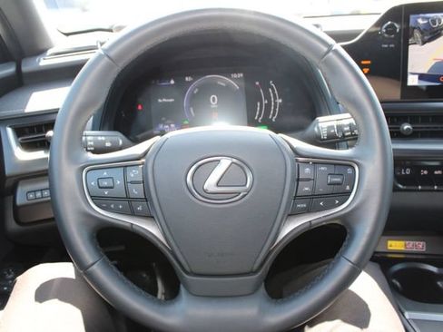 Certified 2025 Lexus UX 300h FWD image 16