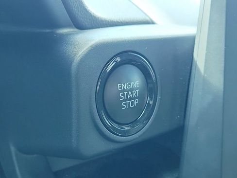 Used 2025 Toyota Tacoma SR image 31