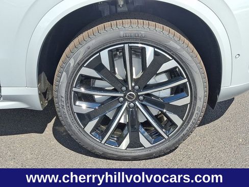 New 2026 Volvo XC90 B6 Plus w/ Protection Package Premier image 9