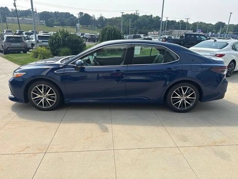 Used 2024 Toyota Camry XLE w/ Cold Weather Package FWD image 4