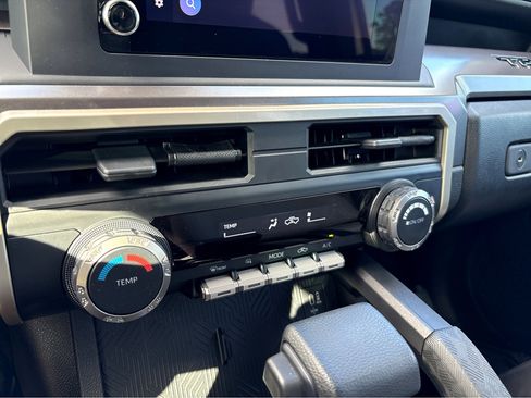 Used 2024 Toyota Tacoma SR5 image 9