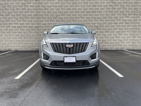 Certified 2025 Cadillac XT5 Premium Luxury image 9