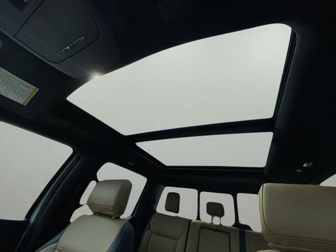 New 2026 Ford F250 Lariat w/ Lariat Ultimate Package image 16