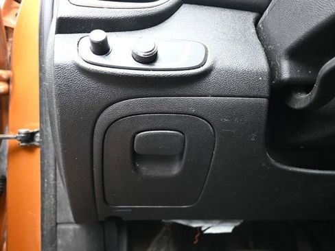 Used 2017 Chevrolet Trax LT FWD image 14