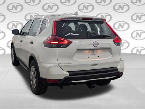 Used 2018 Nissan Rogue SV FWD image 21