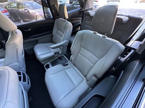 Used 2021 Honda Pilot Elite image 36
