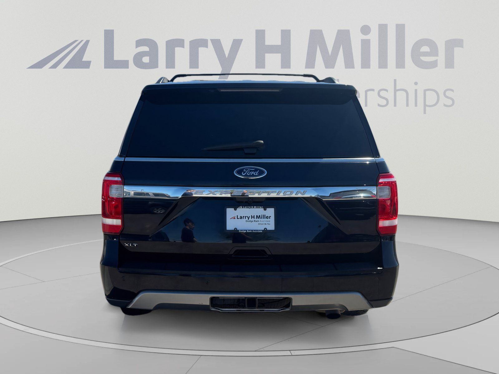 Used 2021 Ford Expedition XLT AWD/4WD image 4
