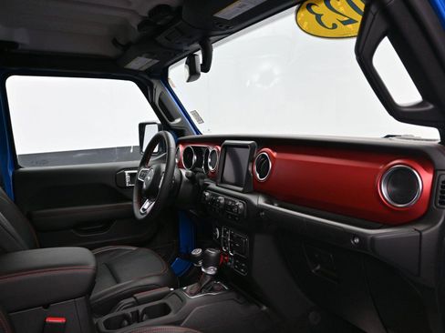 Used 2023 Jeep Gladiator Rubicon w/ LED Lighting Group image 12