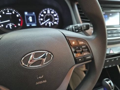 Used 2017 Hyundai Tucson SE w/ SE Popular Package 02 AWD/4WD image 19