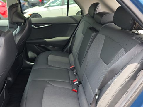 Used 2024 Kia Niro Wind w/ Wind Preserve Package FWD image 16