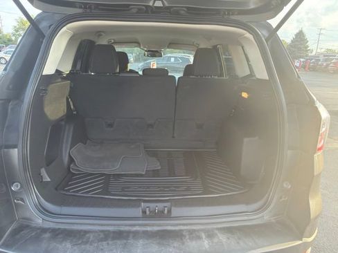 Used 2018 Ford Escape SE w/ Ford Safe & Smart Package AWD/4WD image 8