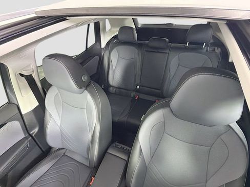 New 2026 Volkswagen Tiguan SE FWD image 14