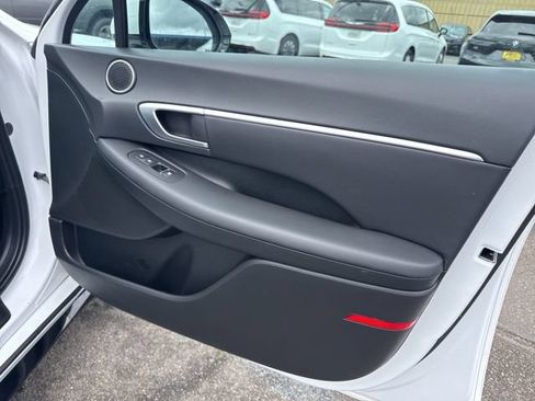 Used 2024 Hyundai Sonata SEL FWD image 8