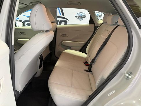 Used 2025 Hyundai Kona SEL image 19