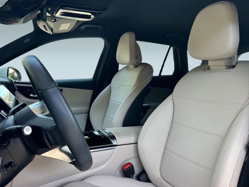 Certified 2025 Mercedes-Benz GLC 350e 4MATIC image 24